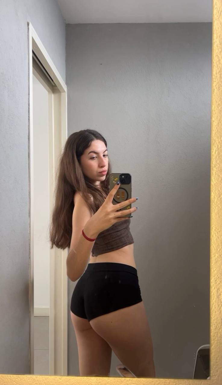 Amber in her underwear in Taiz